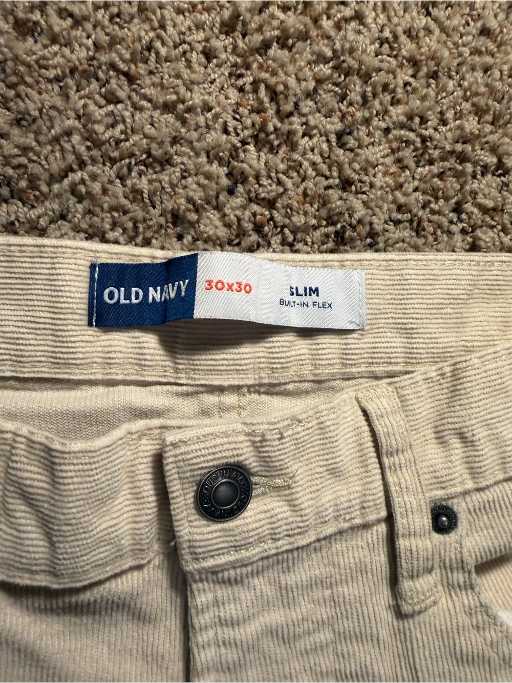 Old Navy men’s Built-In Flex Slim Corduroy Pants Beige size 30 x 30 brand new - Picture 4 of 5